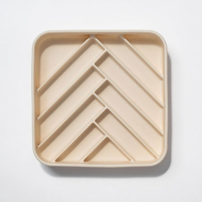 Dogged - chevron slow feeder bowl - buttercream: Buttercream